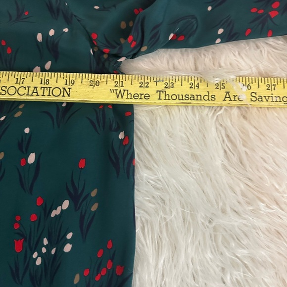 Boden Sophia Silk Blouse 12 dark green/ pink NWOT mid size - Picture 15 of 16